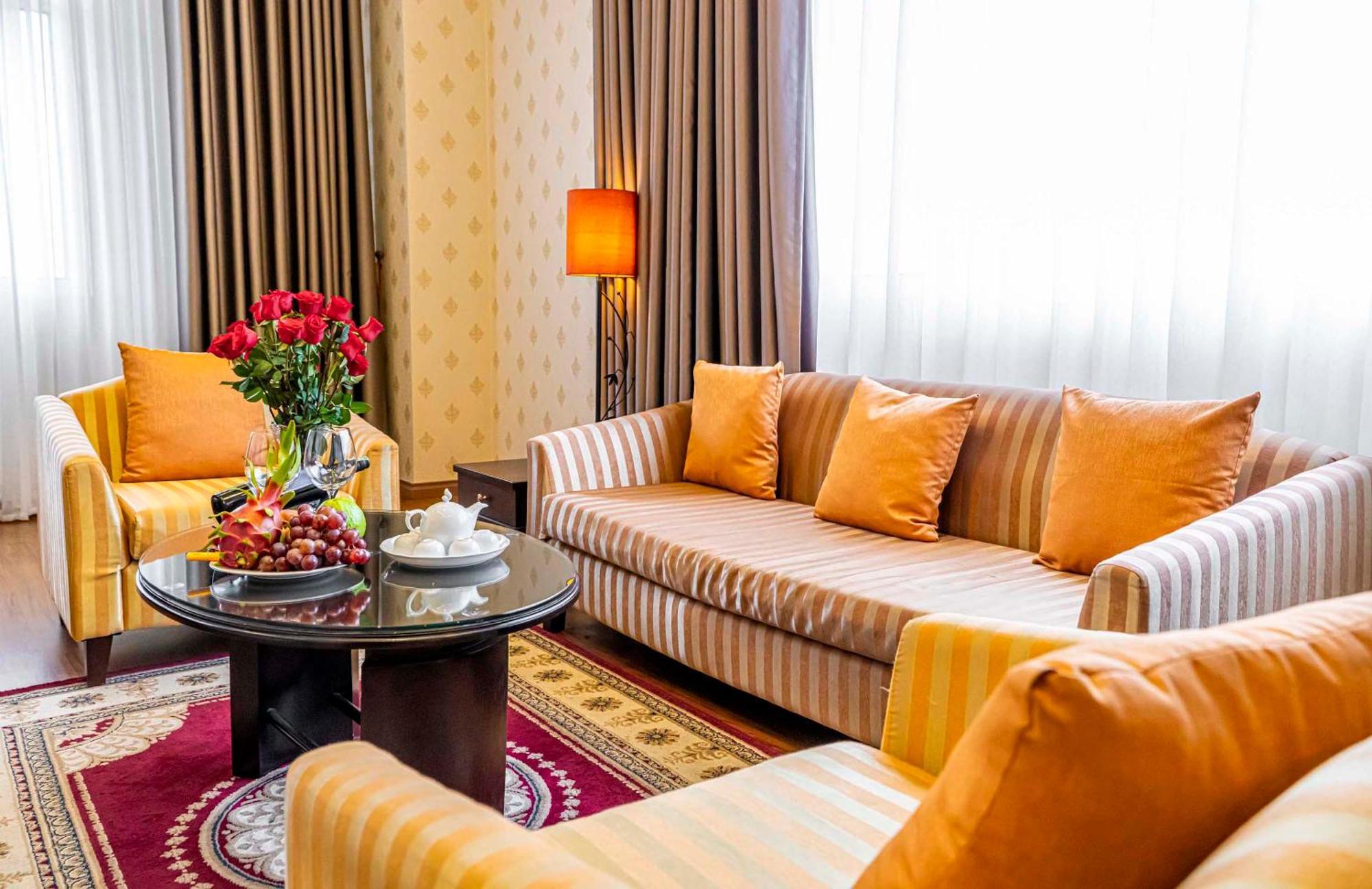 Hoang Son Peace Hotel Ninh Binh Exterior photo
