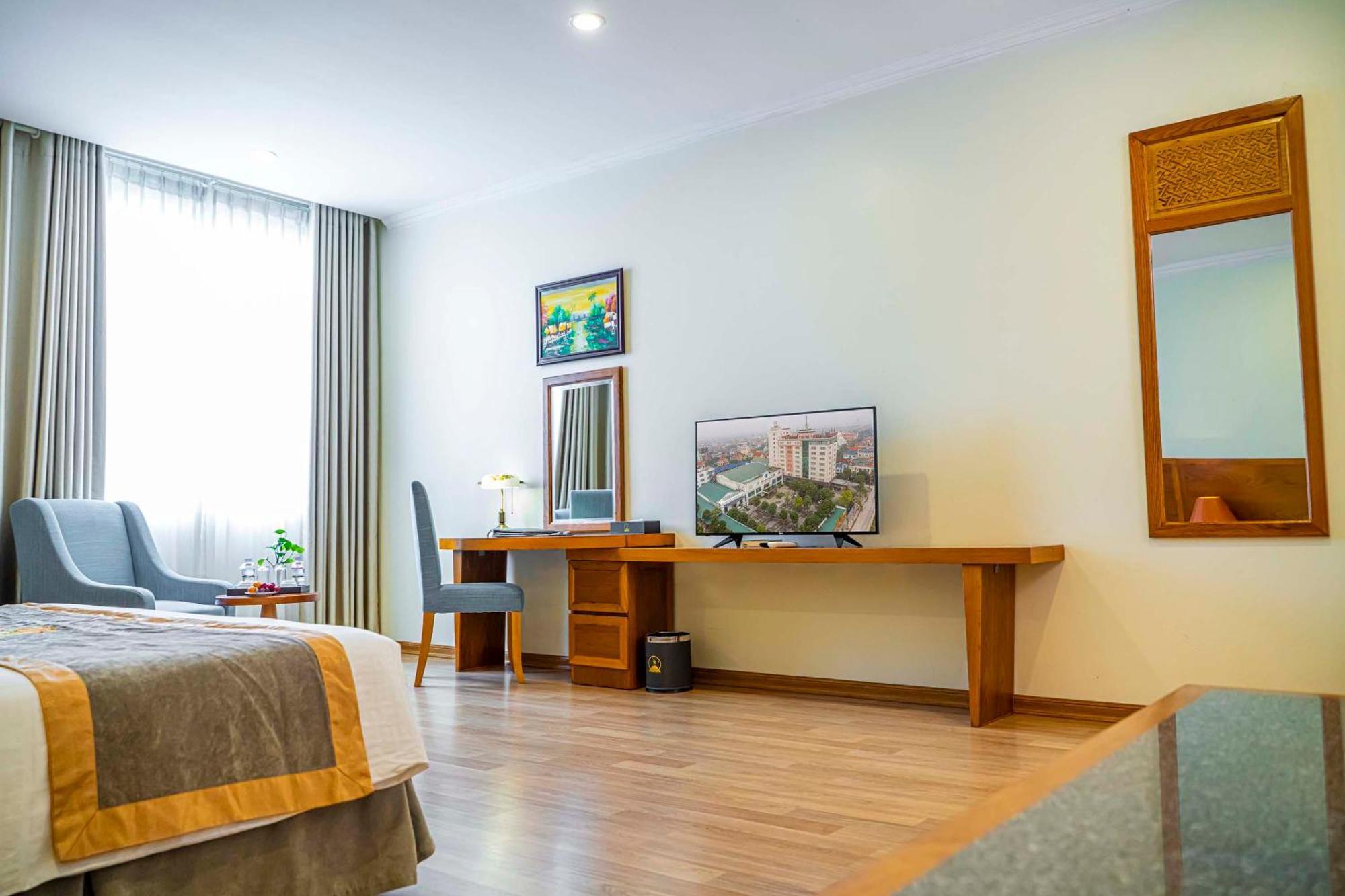 Hoang Son Peace Hotel Ninh Binh Exterior photo