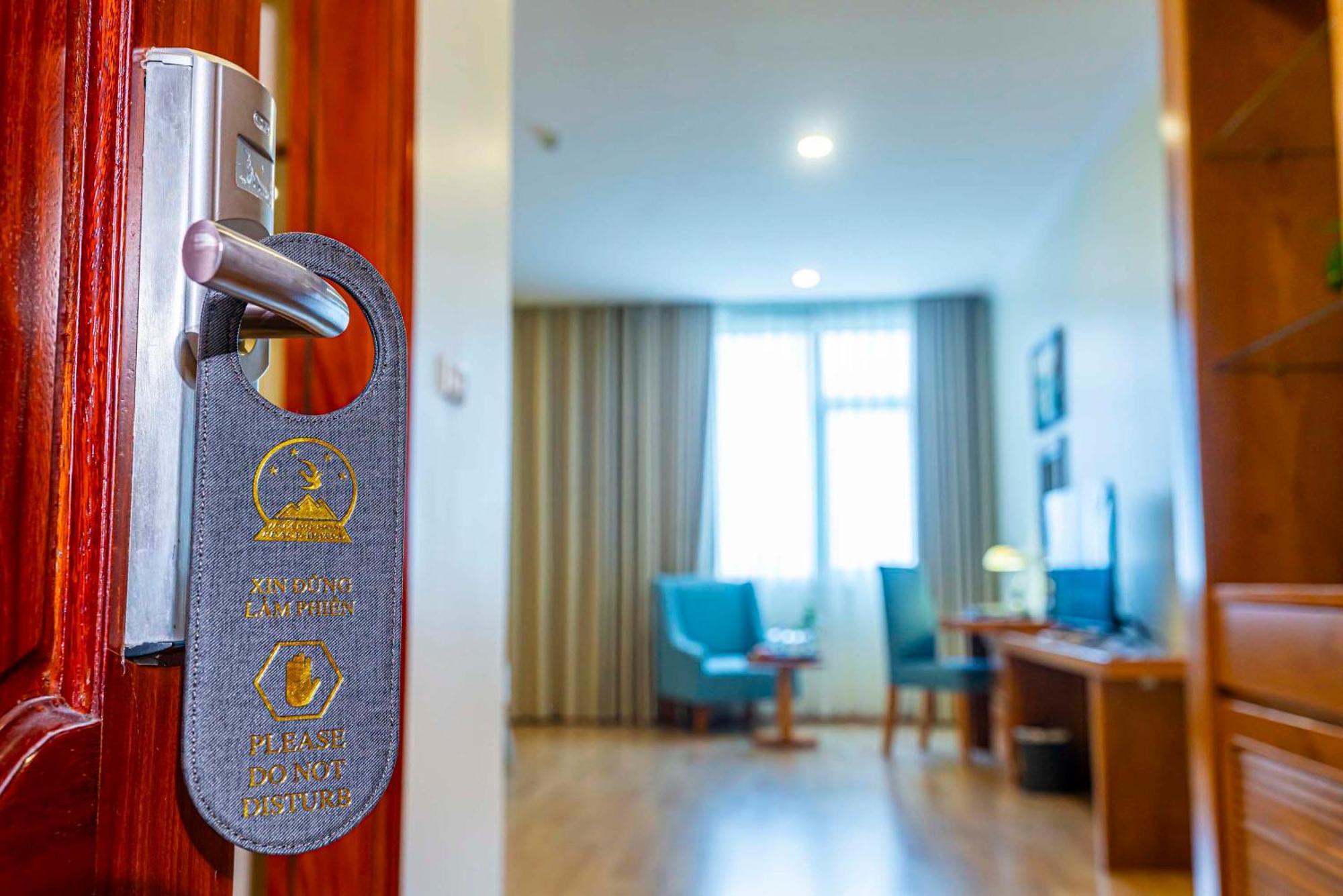 Hoang Son Peace Hotel Ninh Binh Exterior photo